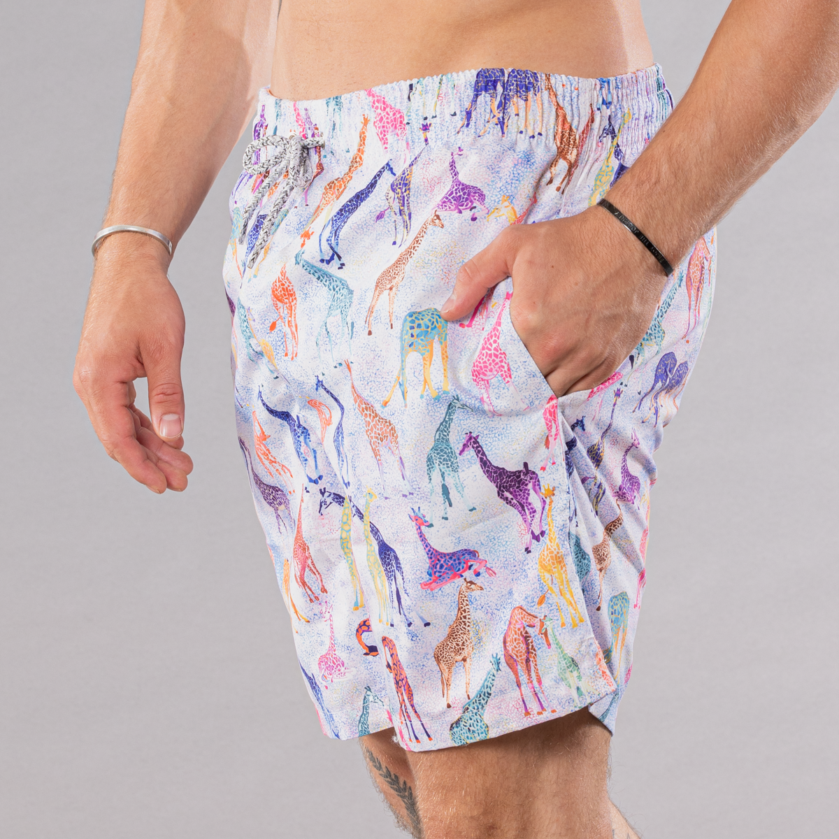 Men's Mesh Liner Swim Trunks - Giraffes Light Blue